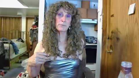 Snapshot of cumfornikki chatting on 07/25/26, 01:08 Nikki online show from 07/25/26, 01:08