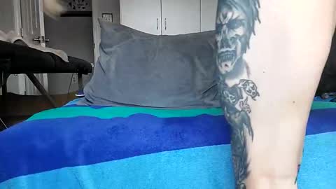 Charlie Mitchell   online show from 02/03/26, 05:07