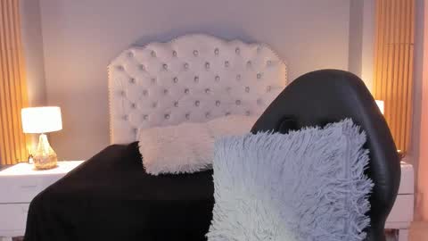 Cumming Loving online show from 09/17/25, 07:59