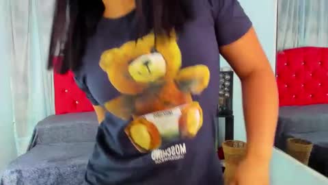 cumming tiffani online show from 02/12/25, 12:01