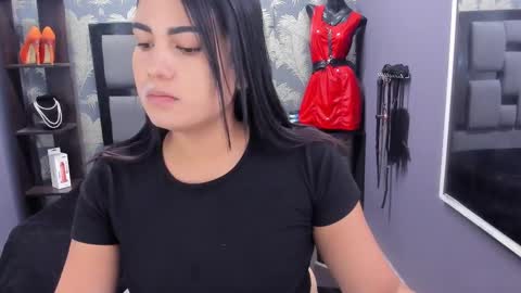 cumming tiffani online show from 09/18/25, 12:18