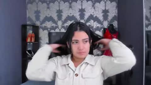 cumming tiffani online show from 10/02/25, 11:39