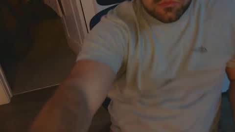 cummmg23 online show from 12/22/25, 06:10