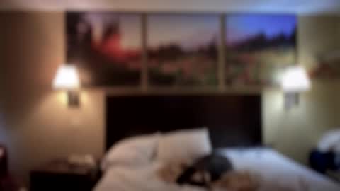 i love to be held unconcious online show from 10/13/25, 02:50