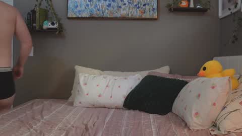 Marie and Tom online show from 02/26/26, 10:42