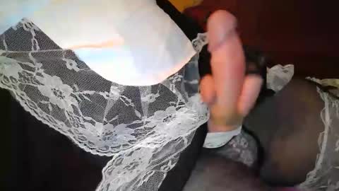 Snapshot of cumprincessscum chatting on 12/12/24, 07:26 Cumprincess online show from 12/12/24, 07:26