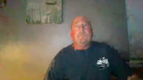 Snapshot of cumsalot55797187 chatting on 02/15/25, 02:15 cumsalot55797187 online show from 02/15/25, 02:15