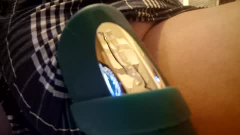 Snapshot of cumtribute2u chatting on 01/29/25, 10:01 cumtribute2u online show from 01/29/25, 10:01