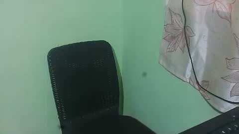 cumwhore4uxox online show from 02/13/26, 10:50