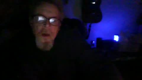 Snapshot of cunnibob chatting on 02/21/25, 07:23 cunnibob online show from 02/21/25, 07:23