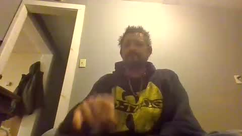 Snapshot of cuntreeboy68 chatting on 12/08/24, 03:00 Bash online show from 12/08/24, 03:00