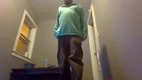 Snapshot of cuntreeboy68 chatting on 12/15/24, 04:07 Bash online show from 12/15/24, 04:07