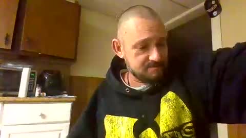 Snapshot of cuntreeboy68 chatting on 12/23/24, 10:55 Bash online show from 12/23/24, 10:55