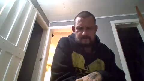 Snapshot of cuntreeboy68 chatting on 01/06/25, 06:03 Bash online show from 01/06/25, 06:03