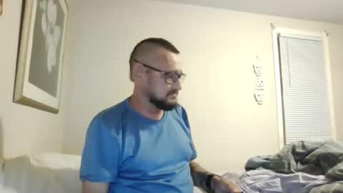 Snapshot of cuntreeboy68 chatting on 11/08/25, 04:45 Bash online show from 11/08/25, 04:45