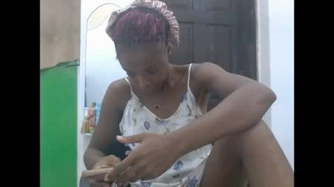 Snapshot of cupidxdoll chatting on 02/18/26, 12:01 cupidxdoll online show from 02/18/26, 12:01