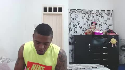 dominic and julieta... independent models online show from 02/06/25, 10:37