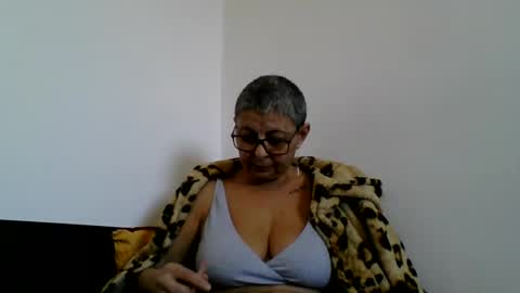 Snapshot of cuplu4346529860 chatting on 02/03/25, 01:30 couple online show from 02/03/25, 01:30