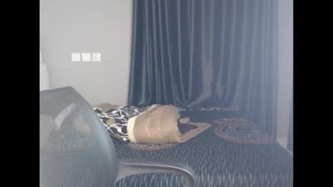 chloe online show from 12/20/24, 03:36