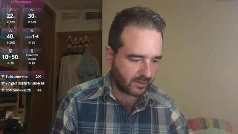 curiosillo1983 online show from 10/16/25, 09:05