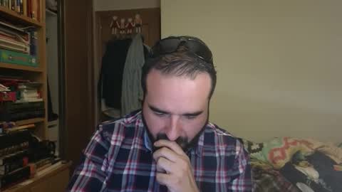 curiosillo1983 online show from 11/12/25, 03:34