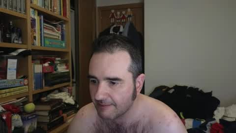 curiosillo1983 online show from 04/12/26, 01:05