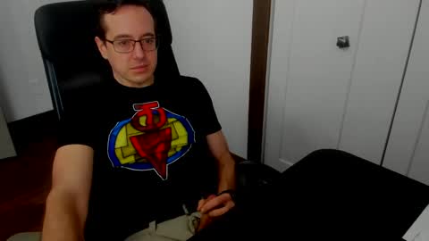 Snapshot of curious_10 chatting on 12/30/24, 03:35 curious_10 online show from 12/30/24, 03:35