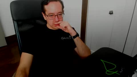 Snapshot of curious_10 chatting on 01/19/25, 02:28 curious_10 online show from 01/19/25, 02:28