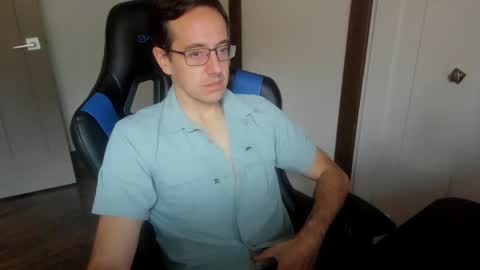 Snapshot of curious_10 chatting on 10/15/25, 12:05 curious_10 online show from 10/15/25, 12:05