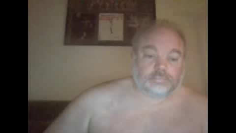 Snapshot of curiousbate1 chatting on 03/10/25, 05:00 CuriousBate1 online show from 03/10/25, 05:00