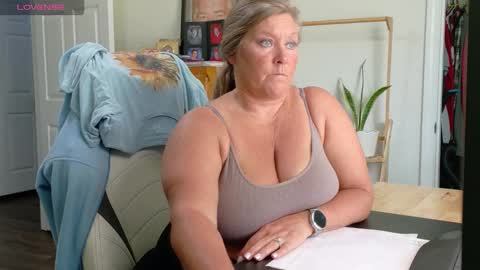 curious couple online show from 03/05/26, 06:04