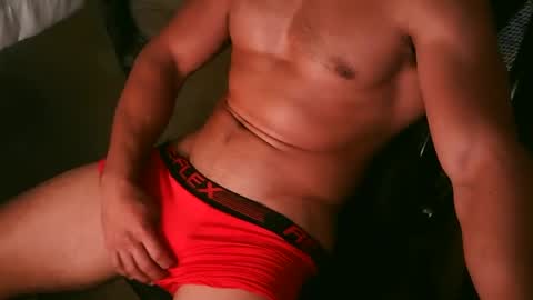 Snapshot of curiously_straight chatting on 11/15/25, 10:15 Tristan online show from 11/15/25, 10:15