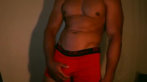 Snapshot of curiously_straight chatting on 04/10/26, 10:36 Tristan online show from 04/10/26, 10:36