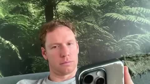 curiousmike6 online show from 04/24/26, 07:11