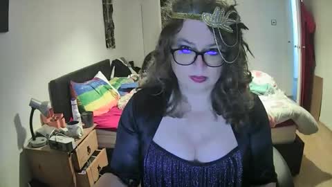 Shirley online show from 11/02/25, 10:23