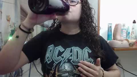 Vannesa online show from 03/09/26, 08:24