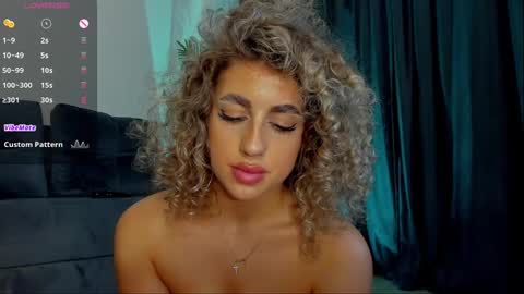 Antonia online show from 12/06/24, 01:51