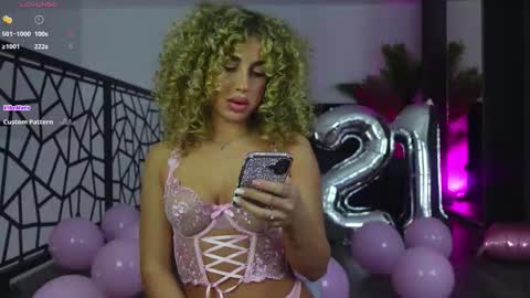 Antonia online show from 02/15/26, 10:47