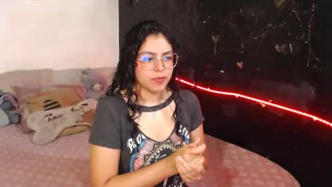 Max and Cata online show from 02/19/25, 02:33