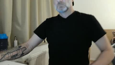 Snapshot of curman85 chatting on 12/04/24, 11:57 Curman85 online show from 12/04/24, 11:57