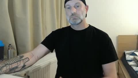 Snapshot of curman85 chatting on 12/09/24, 11:56 Curman85 online show from 12/09/24, 11:56