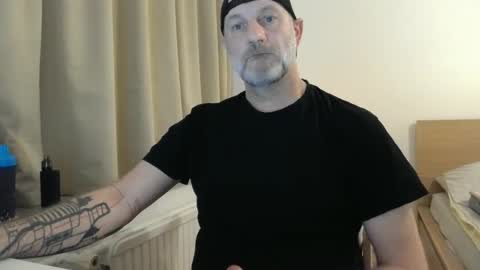 Snapshot of curman85 chatting on 01/02/25, 12:02 Curman85 online show from 01/02/25, 12:02