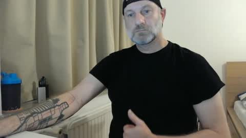 Snapshot of curman85 chatting on 01/18/25, 12:57 Curman85 online show from 01/18/25, 12:57