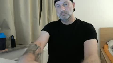 Snapshot of curman85 chatting on 01/25/25, 11:54 Curman85 online show from 01/25/25, 11:54