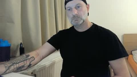 Snapshot of curman85 chatting on 01/27/25, 11:00 Curman85 online show from 01/27/25, 11:00