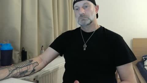 Snapshot of curman85 chatting on 03/08/25, 11:39 Curman85 online show from 03/08/25, 11:39