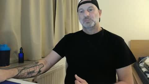 Snapshot of curman85 chatting on 10/27/25, 10:58 Curman85 online show from 10/27/25, 10:58