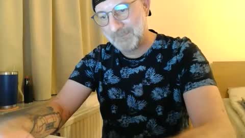 Curman85 online show from 04/15/26, 10:21