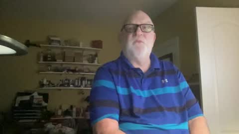 Snapshot of curo69 chatting on 12/18/24, 08:14 ALAN online show from 12/18/24, 08:14