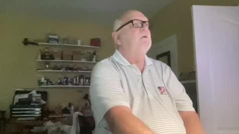 Snapshot of curo69 chatting on 12/22/24, 06:59 ALAN online show from 12/22/24, 06:59